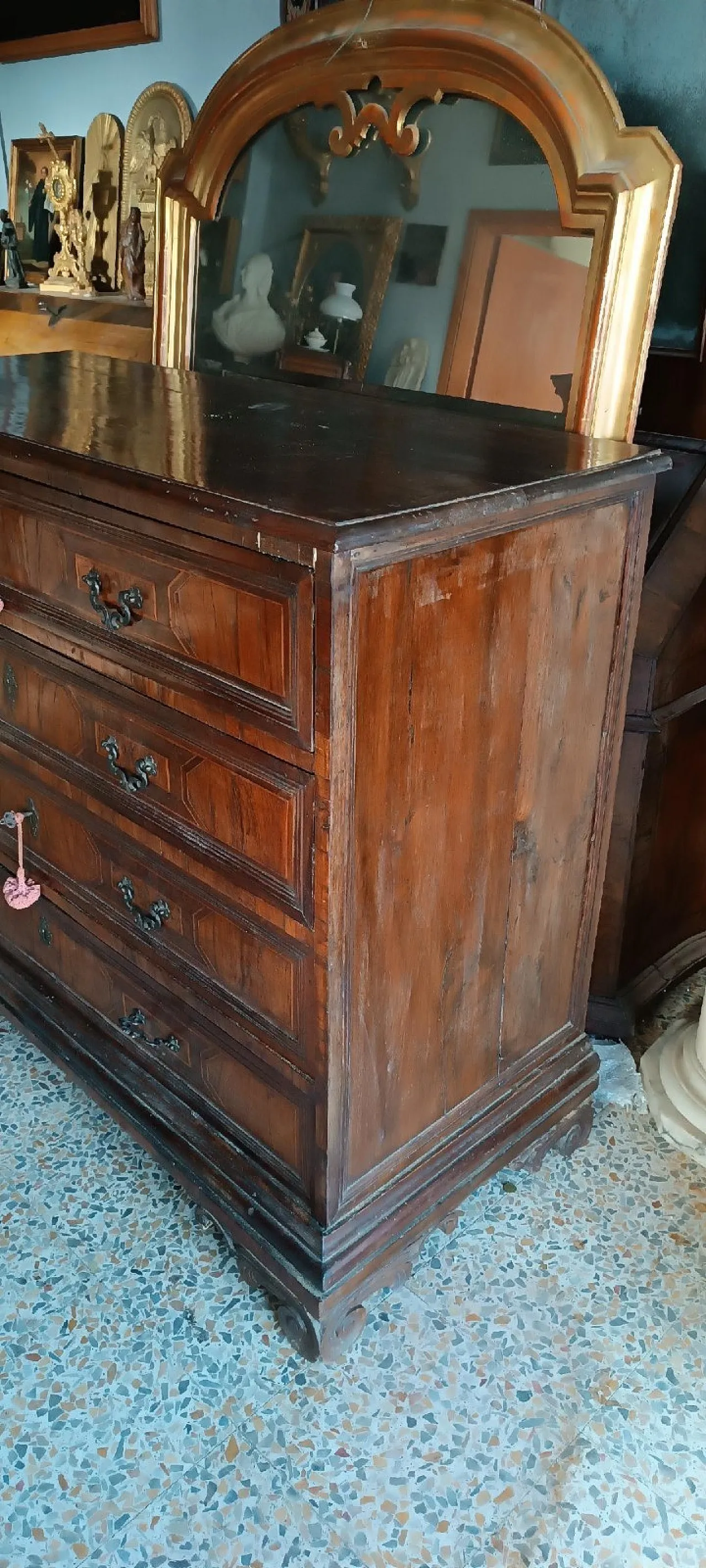 Cassettone in listra e massello di noce con intarsi geometrici, '600 5