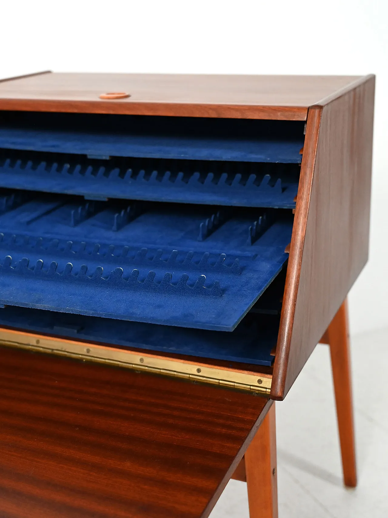 Vintage Swedish mahogany cutlery cabinet 10