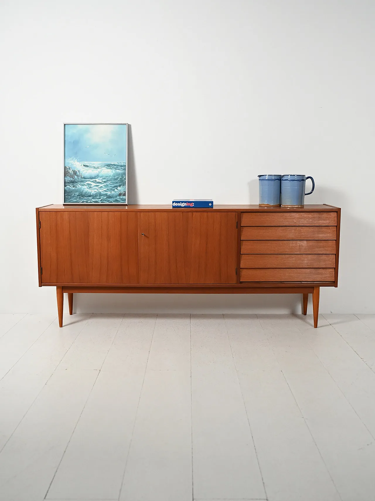Sideboard scandinavo con cassetti a tegola anni 50 1