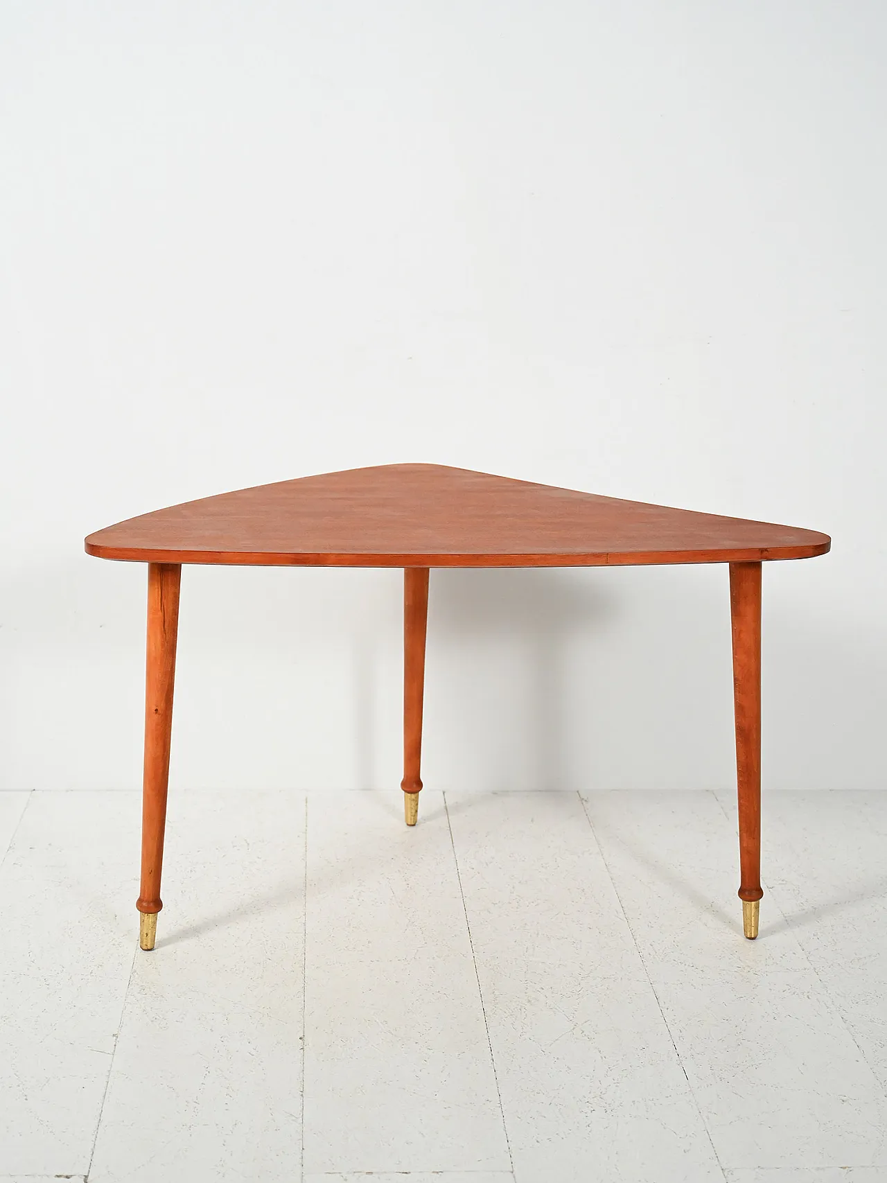 Coffee table triangolare scandinavo anni Sessanta 4