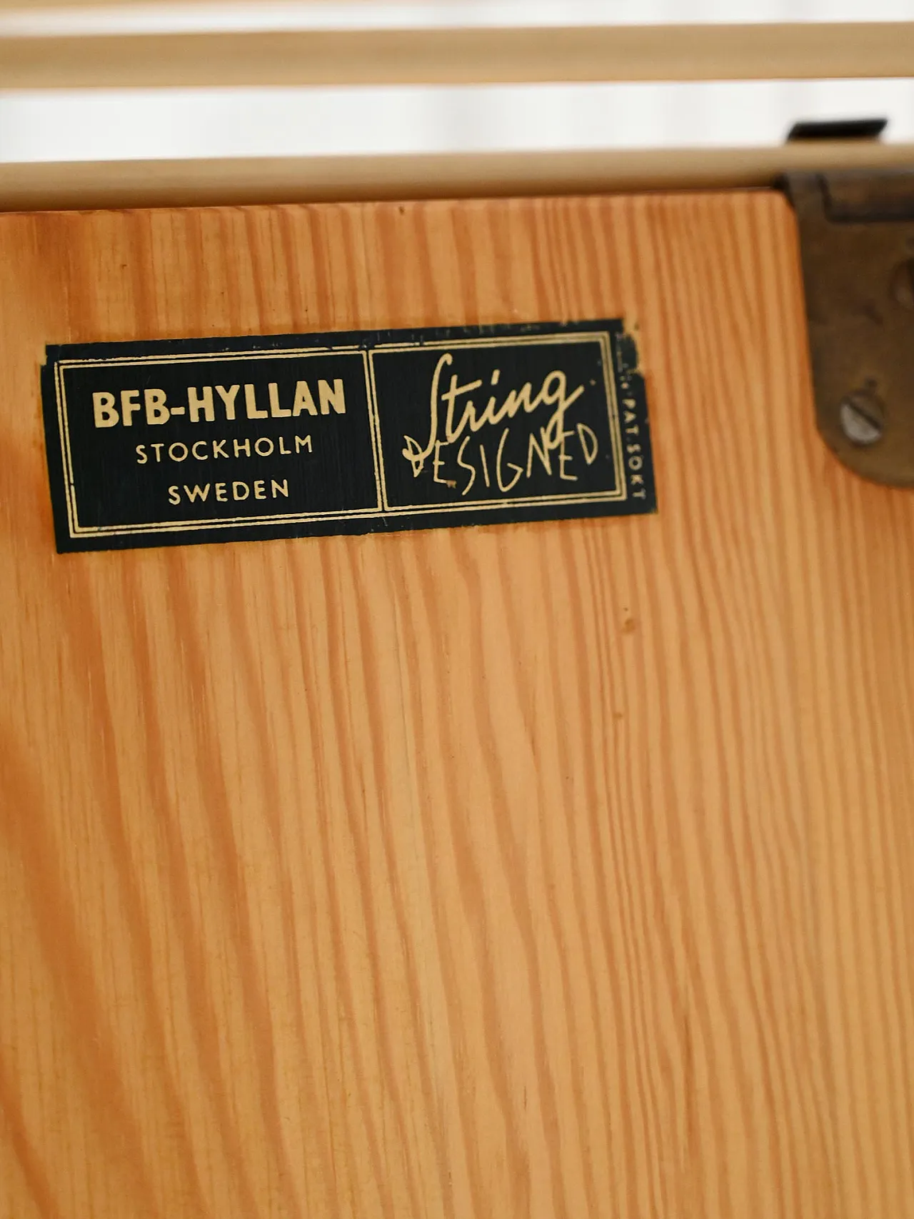 Sistema di mensole a muro scandinavo “Hylla” anni Sessanta 10