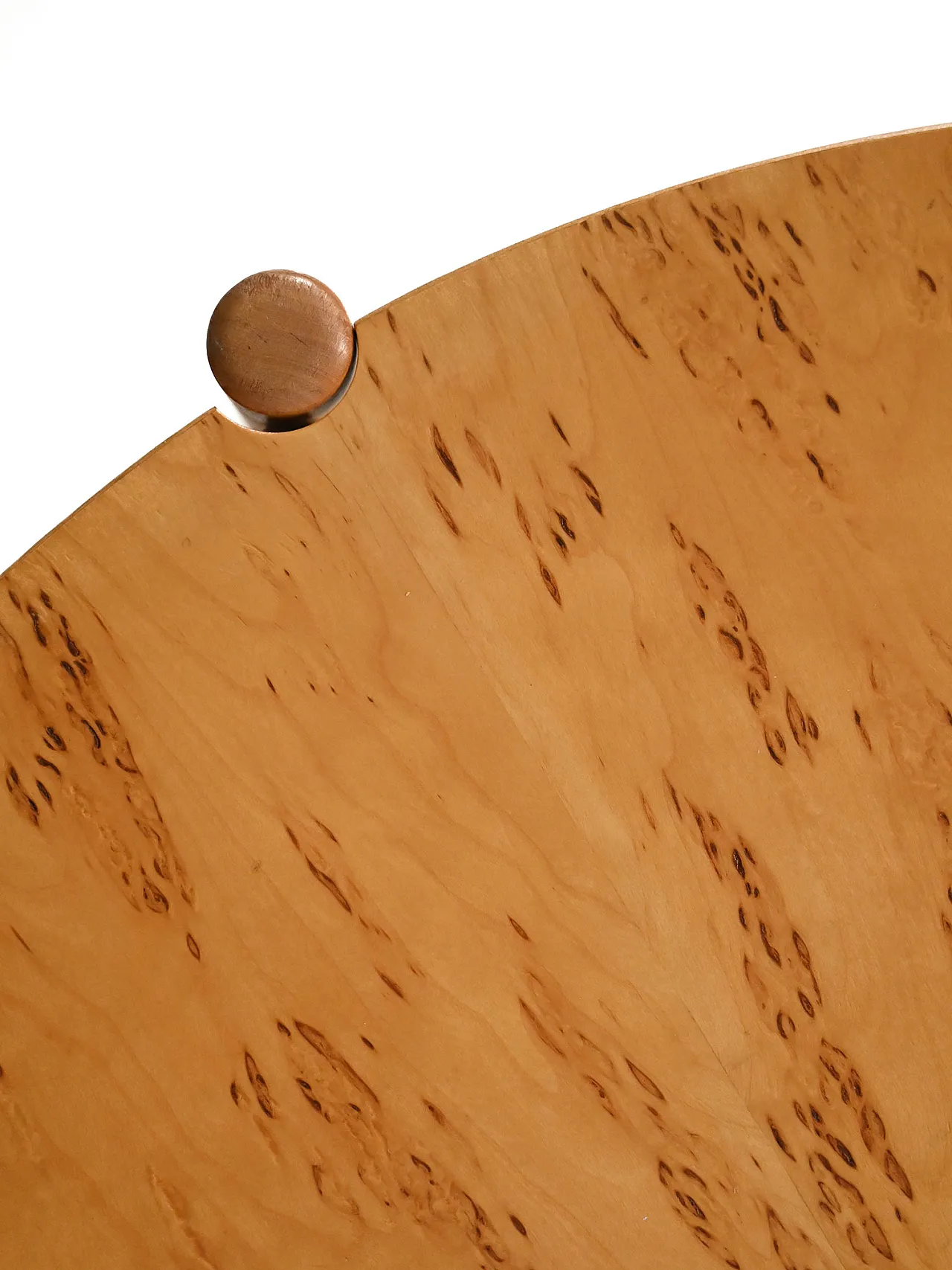 Coffee table scandinavo rotondo in betulla di Karl Andersson & Söner 10