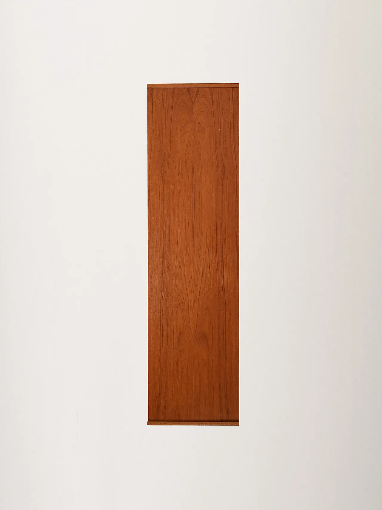 Sideboard scandinavo anni 60 dalle linee geometriche 10