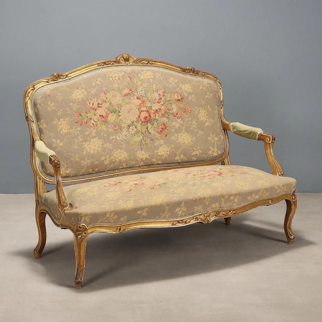 Divano in stile tardo barocco in legno dorato, fine '800 1