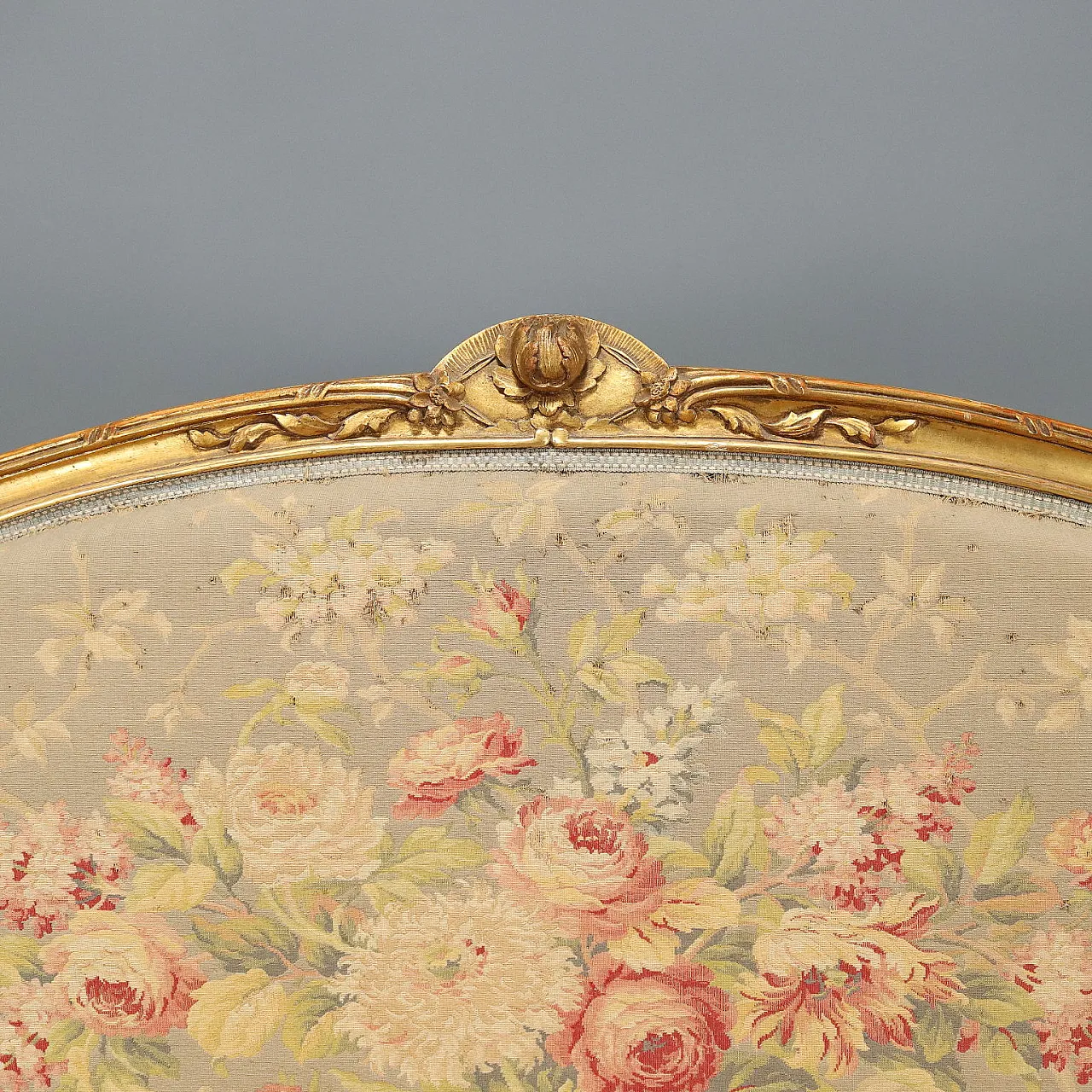 Divano in stile tardo barocco in legno dorato, fine '800 4