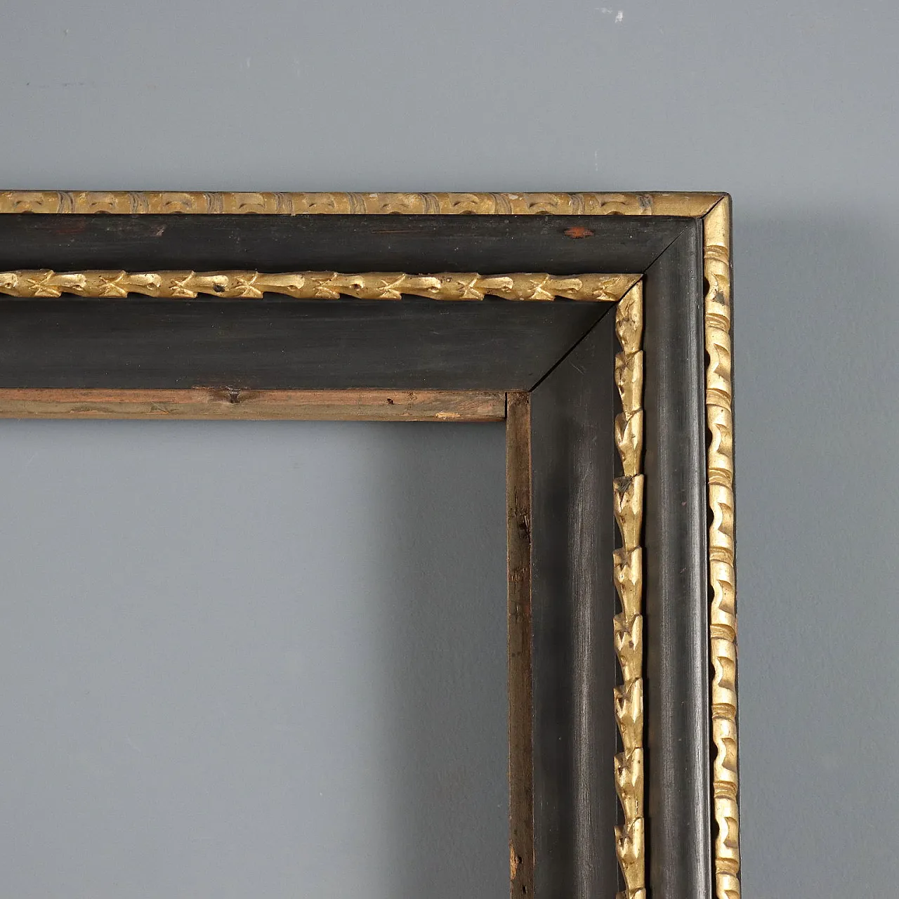 Neoclassical ebonized fruitwood frame, late 18th century 4