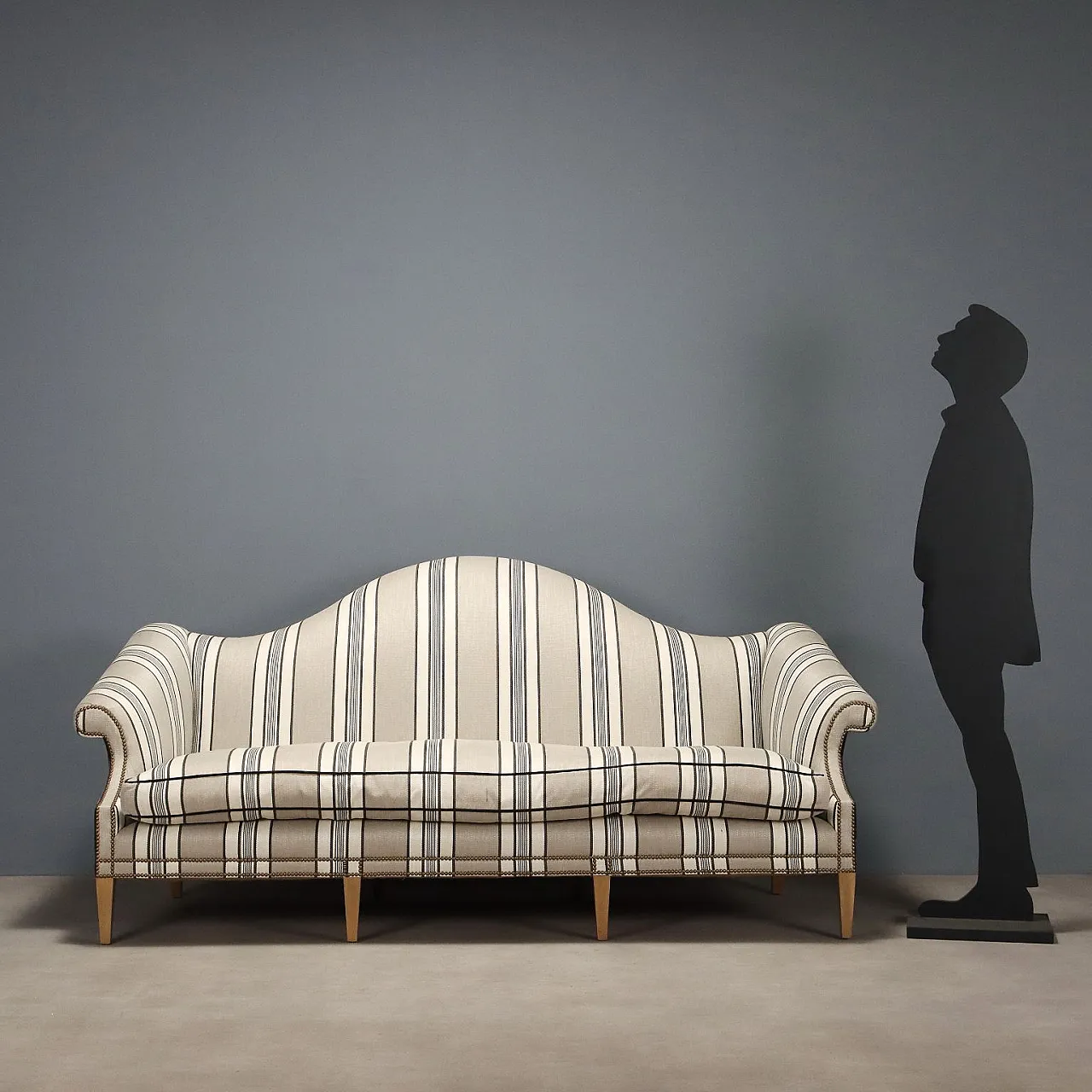 Divano in faggio tronco-piramidale, '900 2