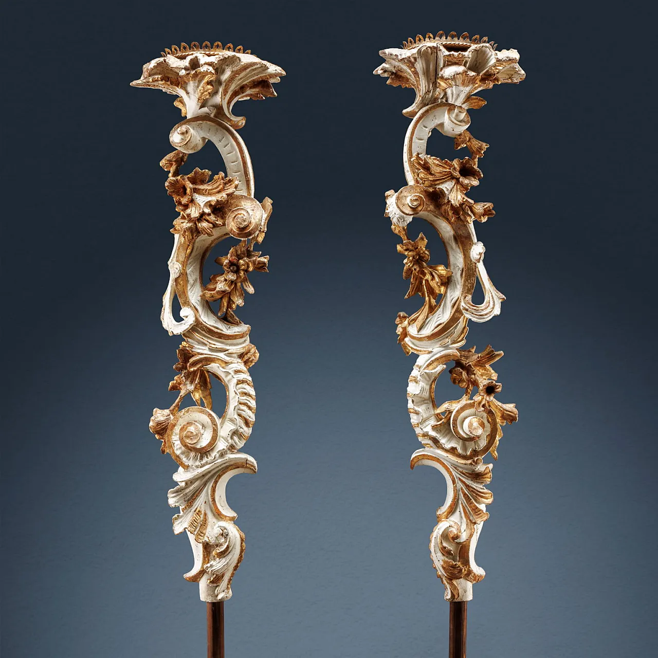 Pair of candle-holders in laquered & gilded carved pine, 1750s 2