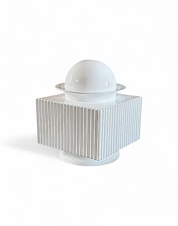 Sergio Asti, postmodern vase in white ceramic, Cedit Italia 1970