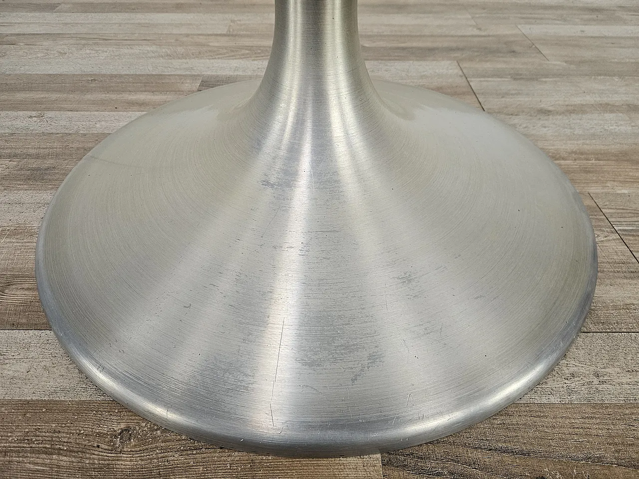Extendable table in chromed metal, 70s 13