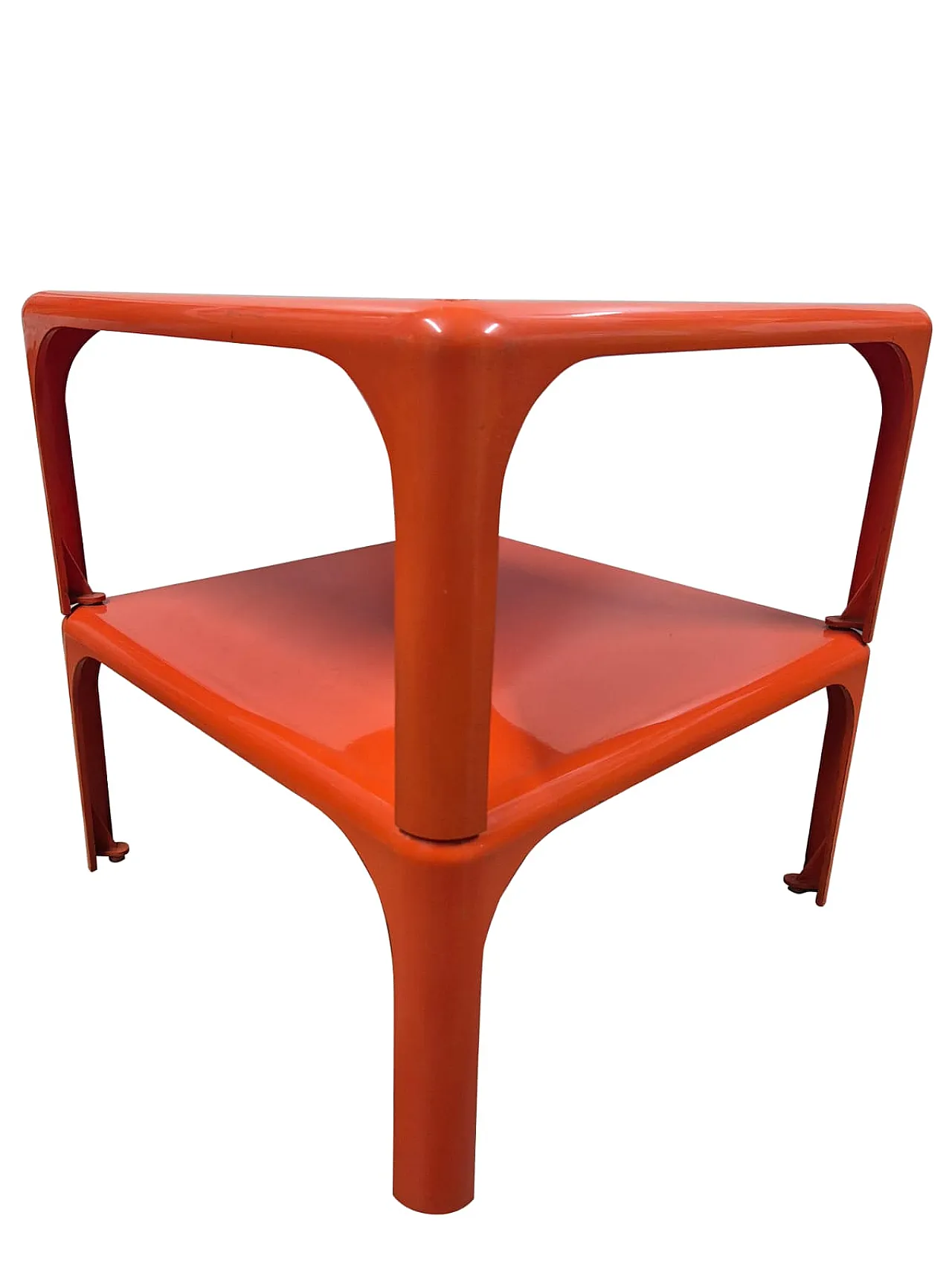 tavolini modulari “Demetrio 45” di Vico Magistretti per Artemide 19