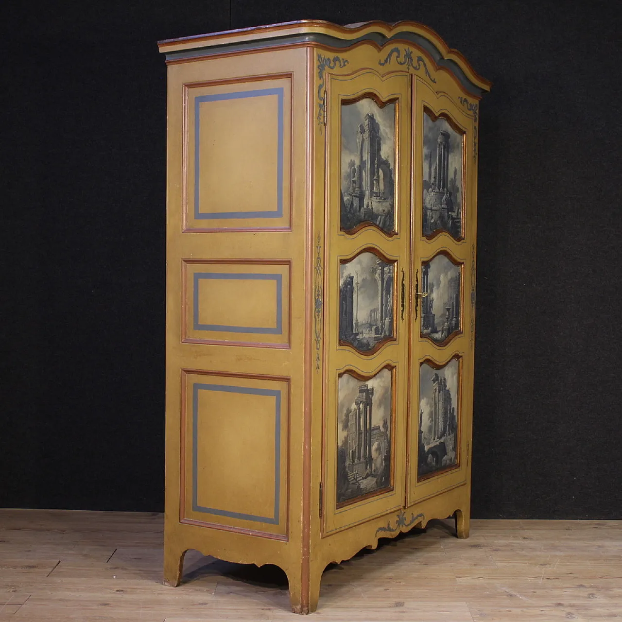 Piedmontese lacquered, gilded and painted wardrobe, 20th century 10
