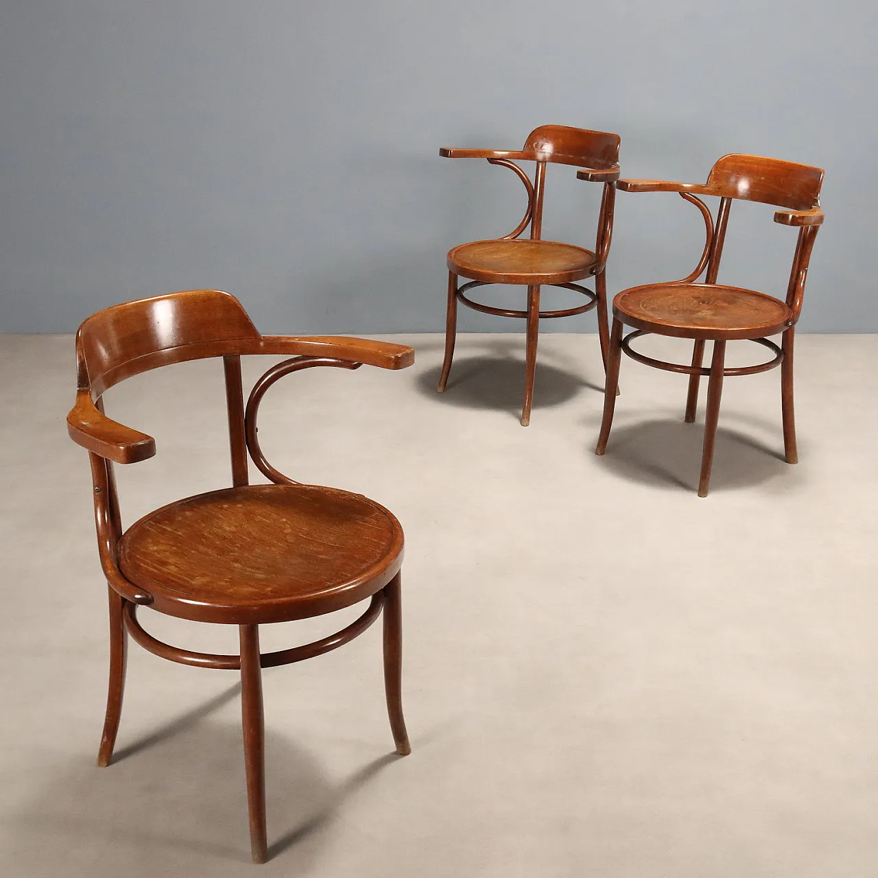 3 Poltrone in faggio tinto noce, primo '800 1