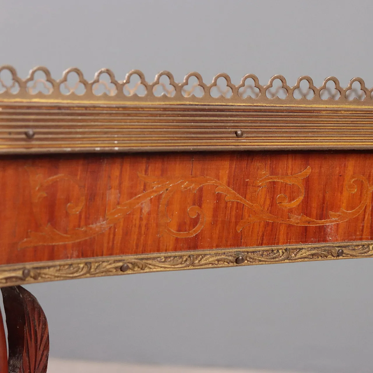 Tavolino in legno di frutto, palissandro, acero e metallo, '900 5