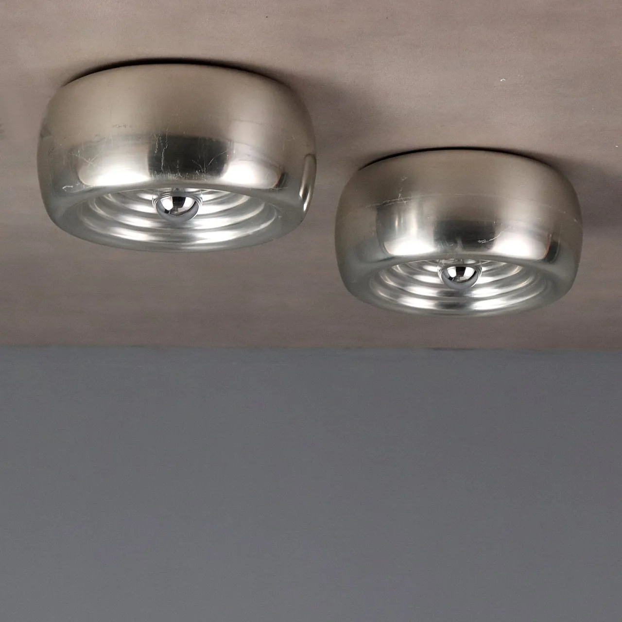 Pair of wall/ceiling lamps in chrome-plated aluminium, 20th century 4