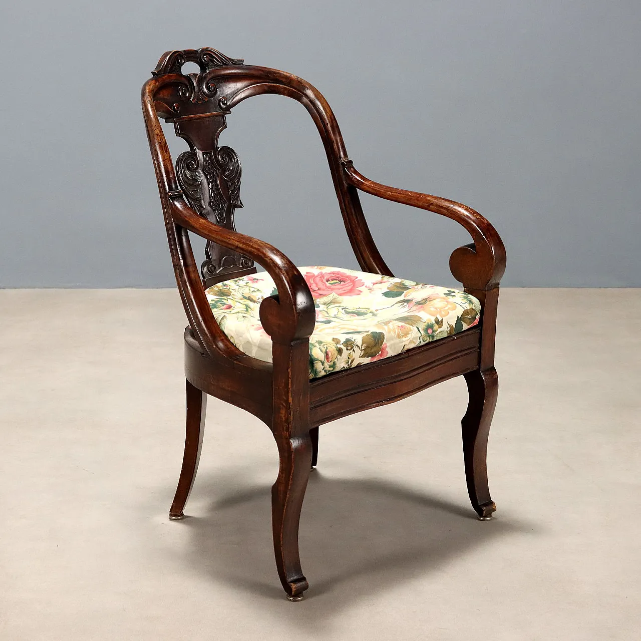 Poltrona Luigi Filippo in noce con cuscino sfoderabile, '800 1