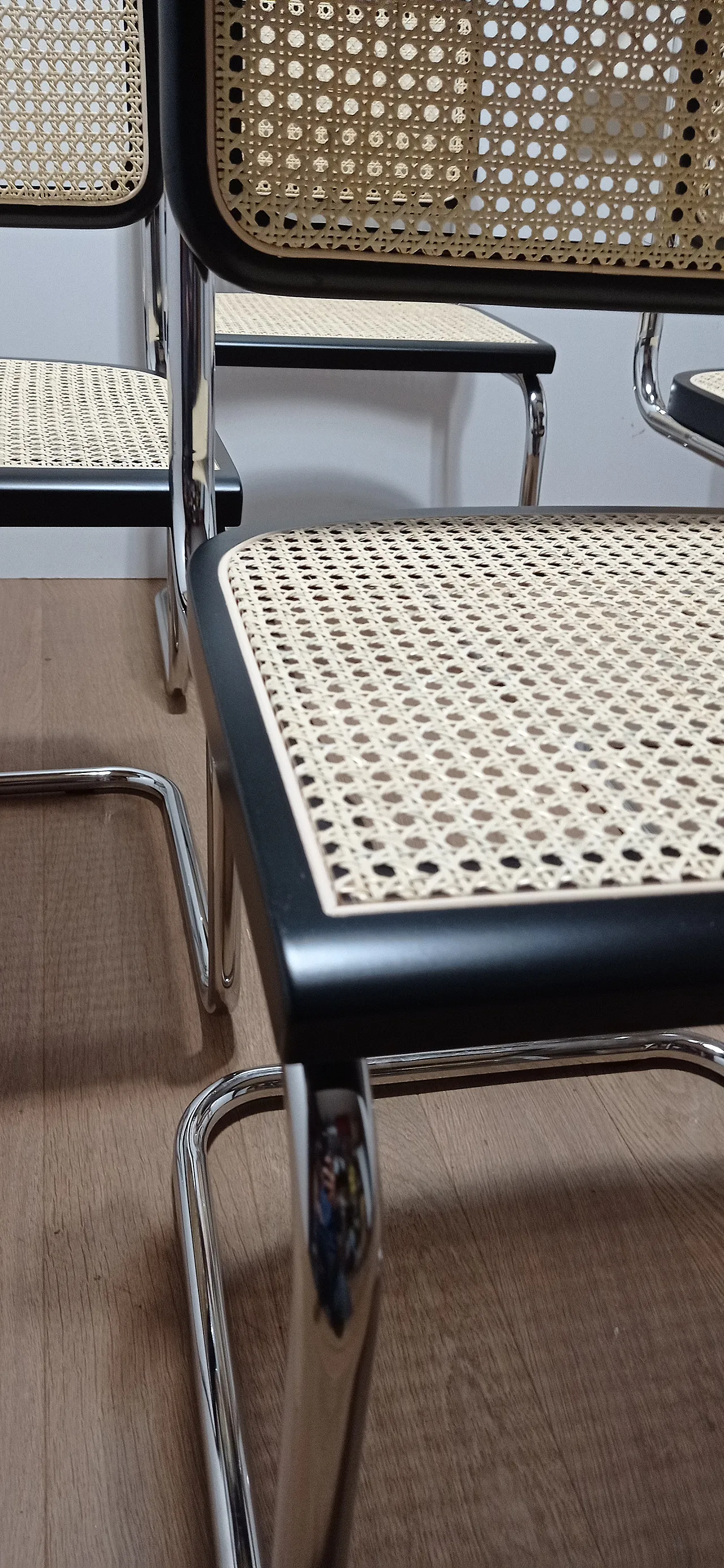 6 Cesca B32 chairs, lacquered in black MDF, 1980s 30