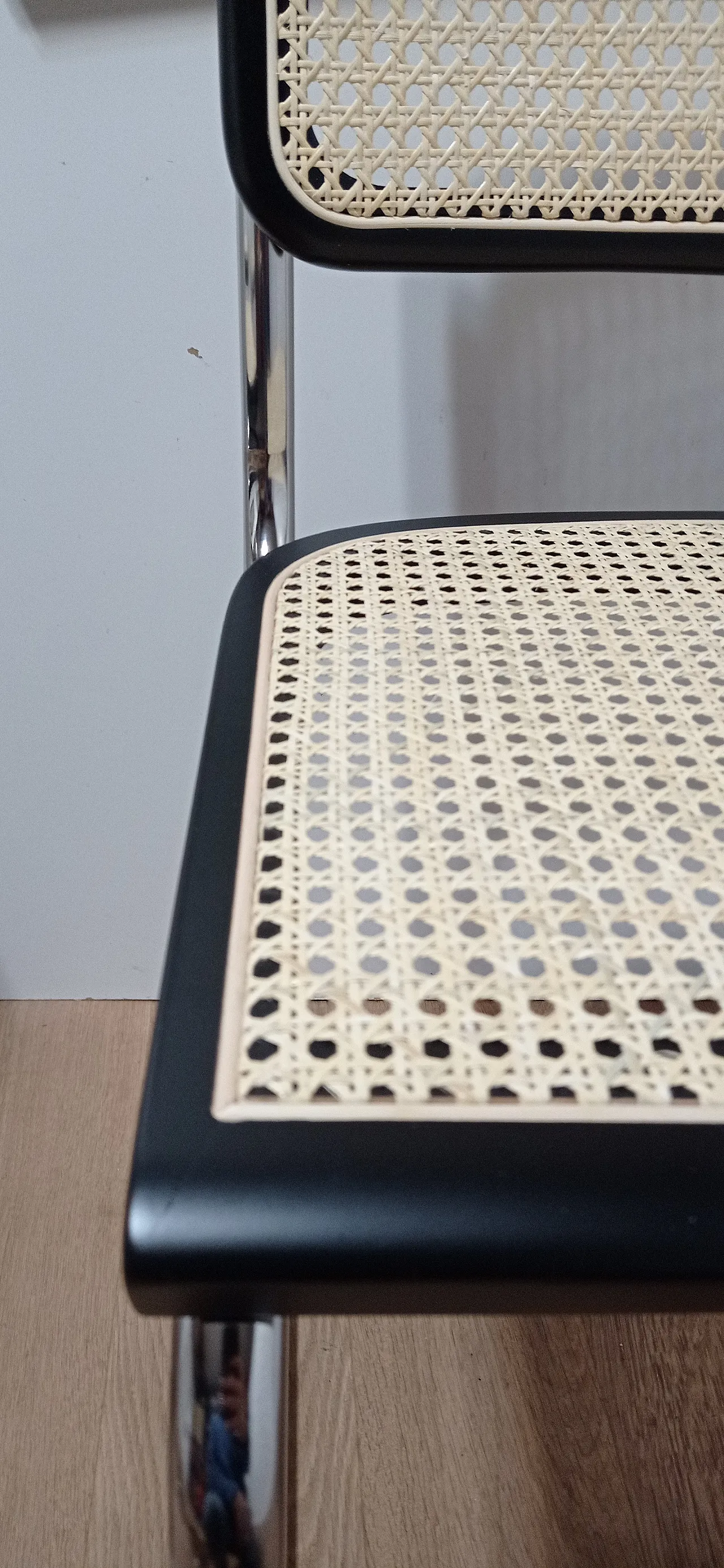 6 Cesca B32 chairs, lacquered in black MDF, 1980s 38