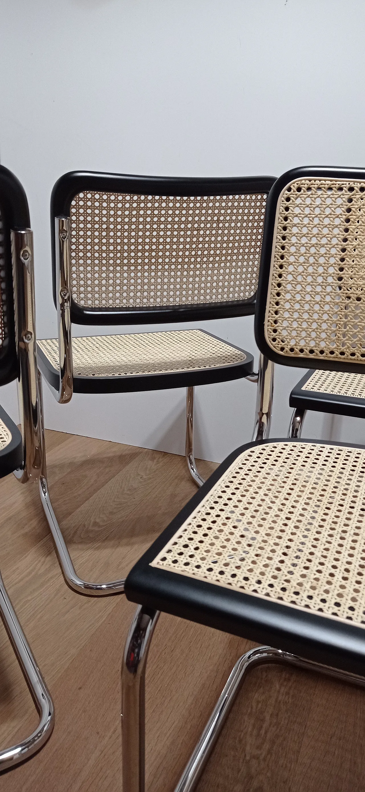 6 Cesca B32 chairs, lacquered in black MDF, 1980s 92