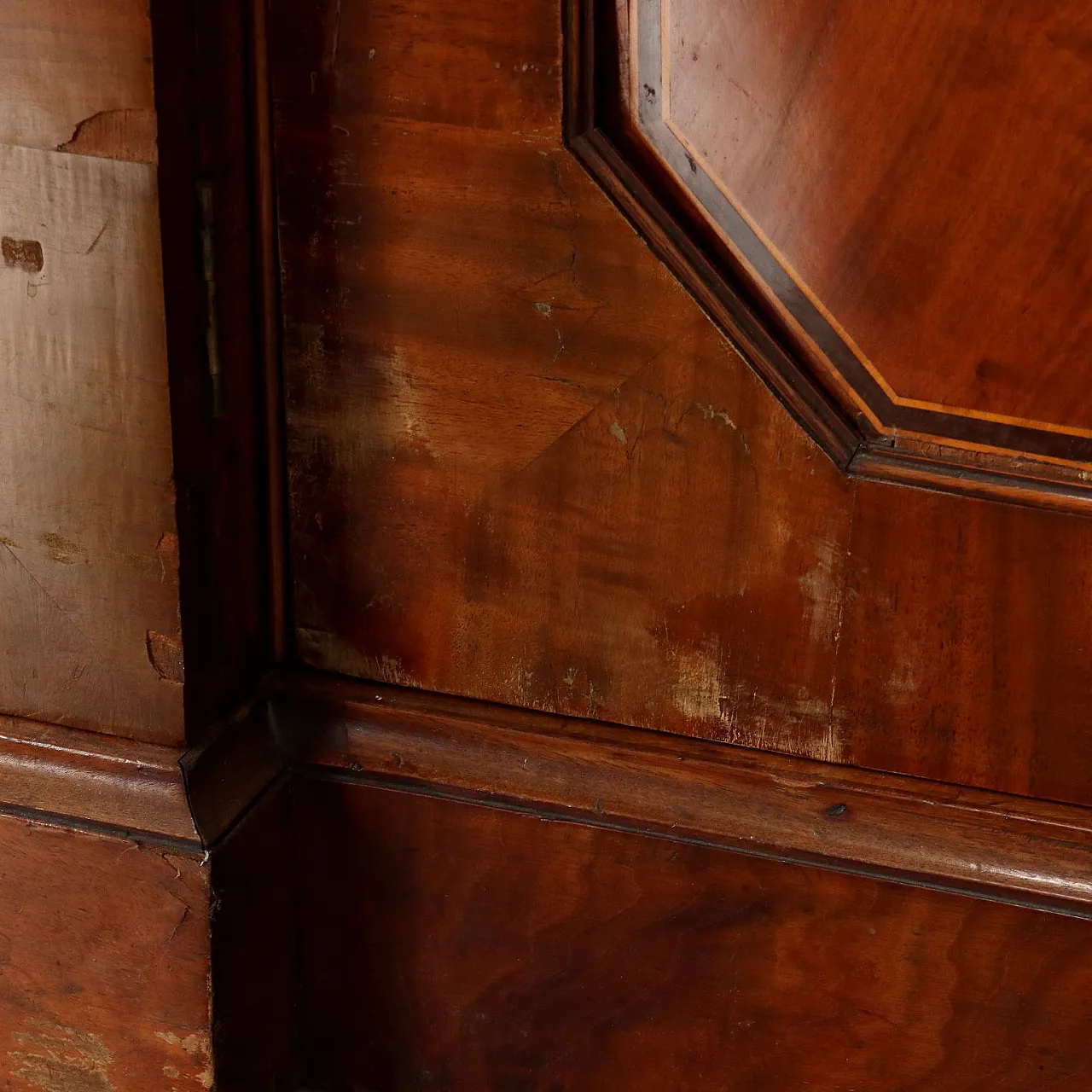 Large English mahogany bookcase, 19th century 9
