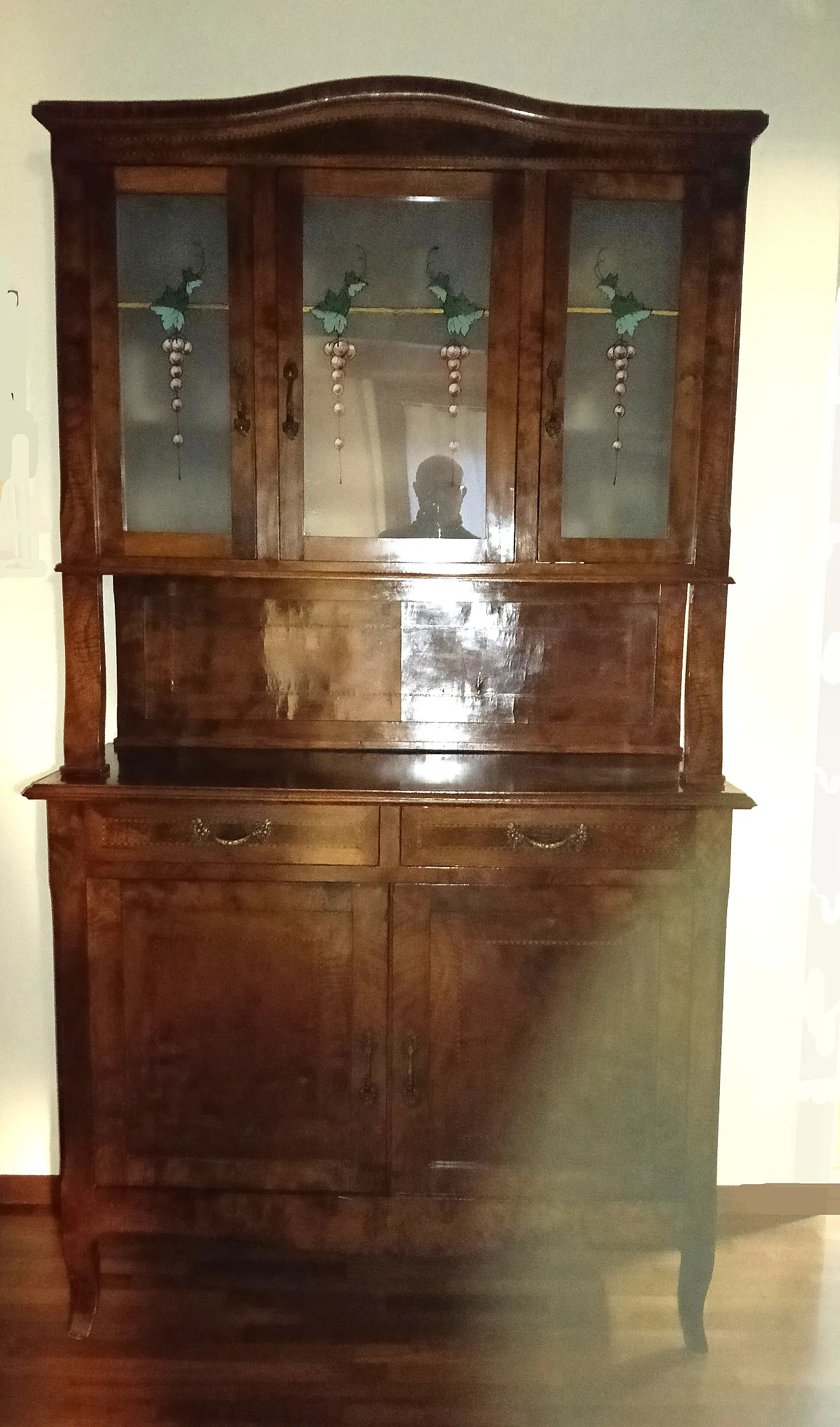 Sideboard with decorated display cases, 19th century 1