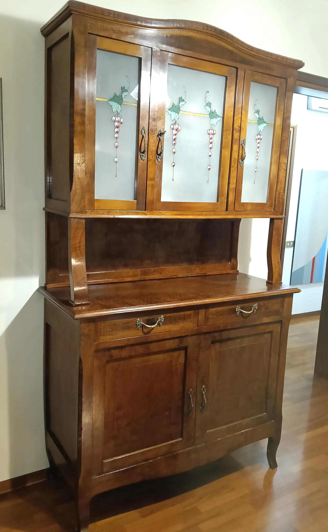 Sideboard with decorated display cases, 19th century 2