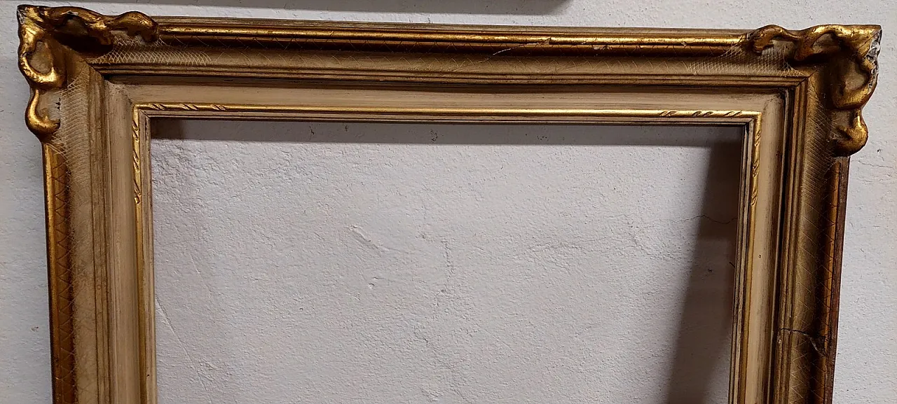 Lacquered and gilded wooden frame, early 20th century 7