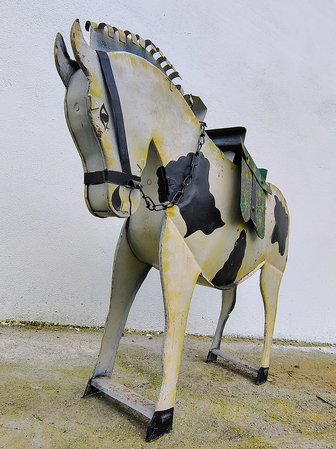 Tin horse, 70s 13