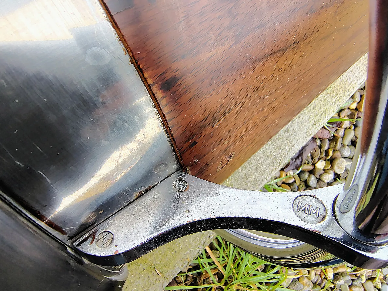 Mid-Century modern stool in leather, wood and chromed metal 5
