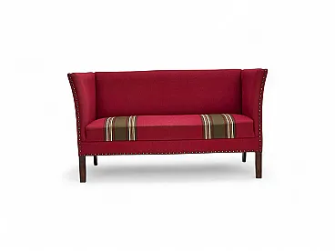 Divano danese a 2 posti in lana rossa, legno di frassino, anni '70