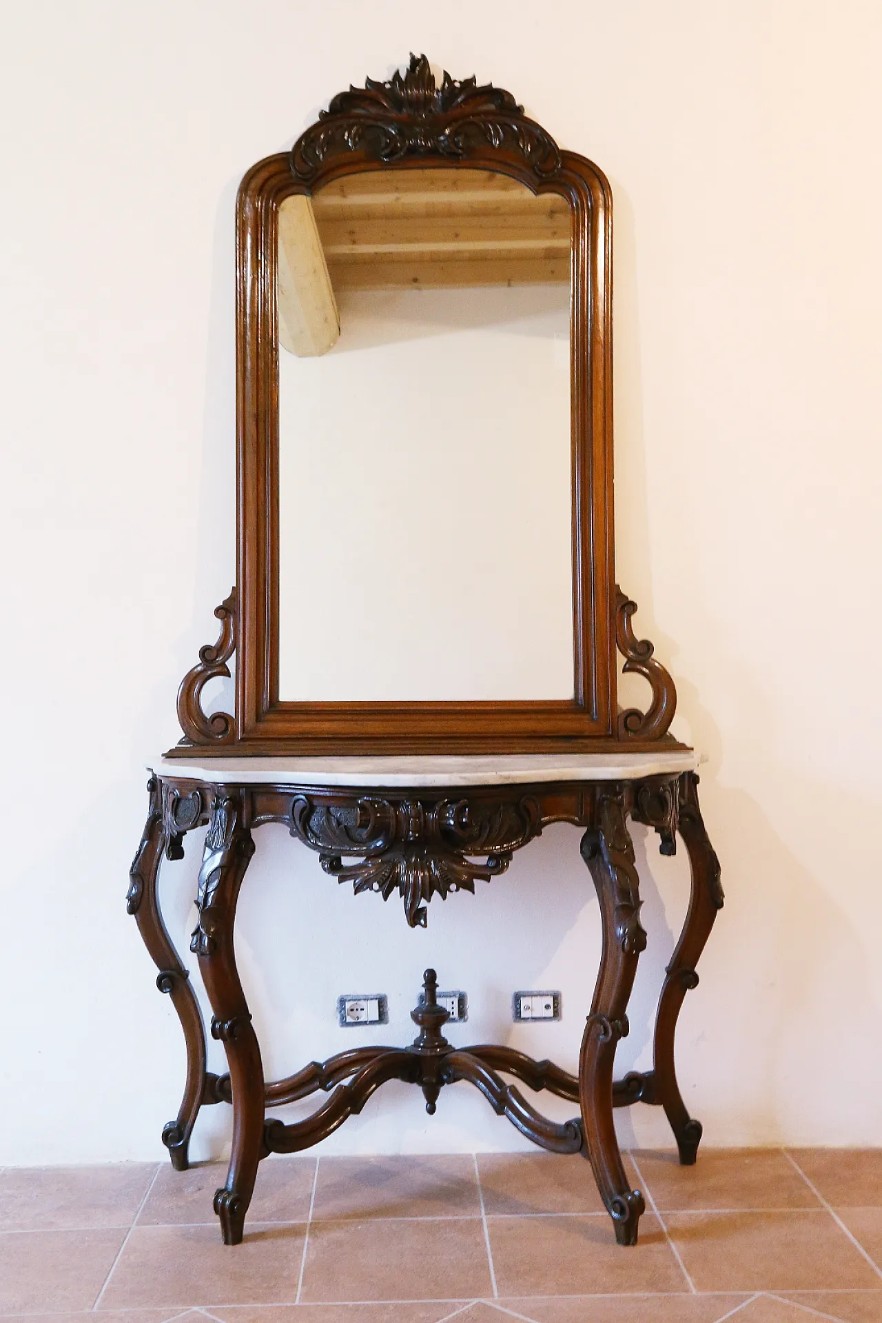 Umbertine console with mirror, walnut wood, Carrara marble, 19th c. 3