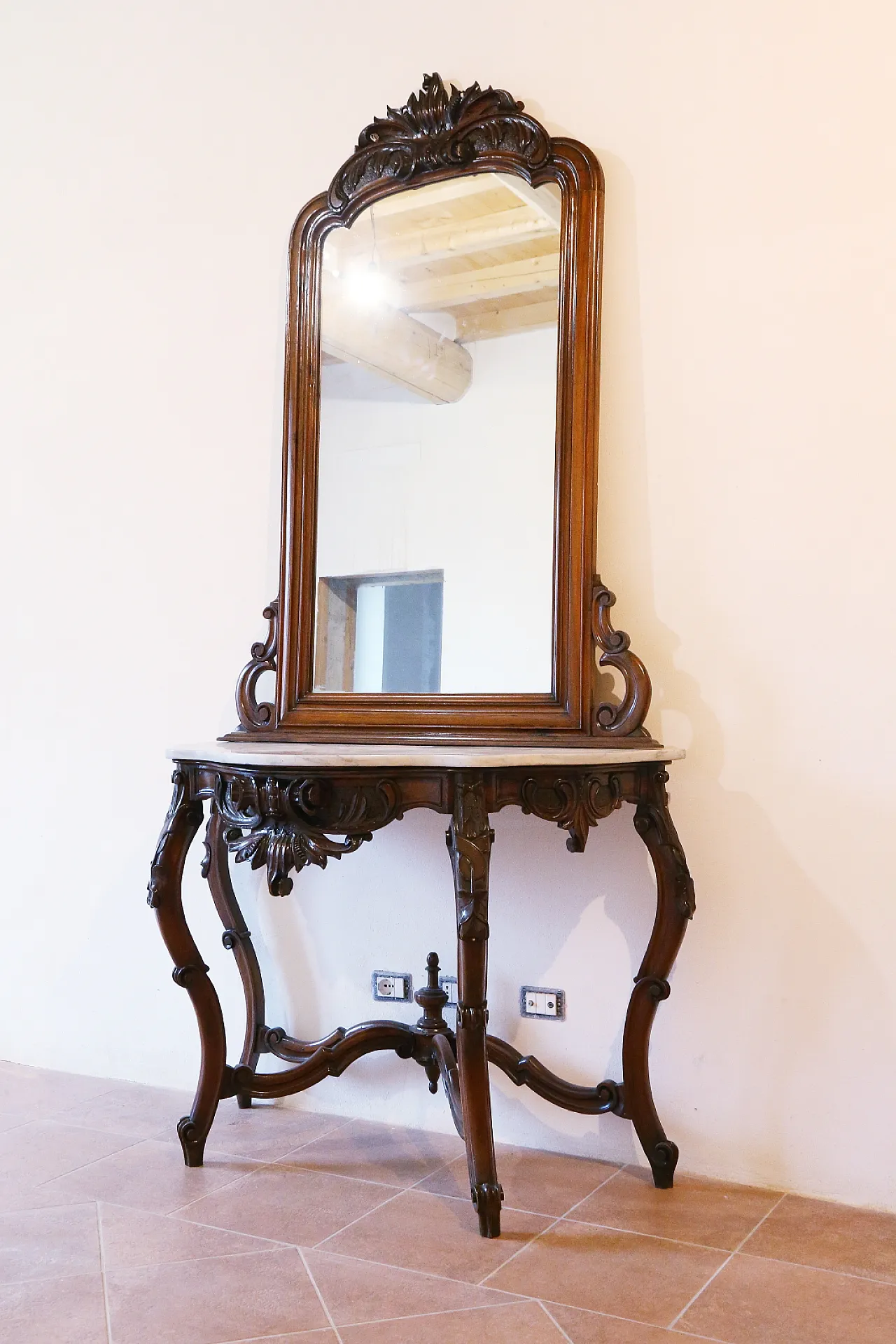 Umbertine console with mirror, walnut wood, Carrara marble, 19th c. 4