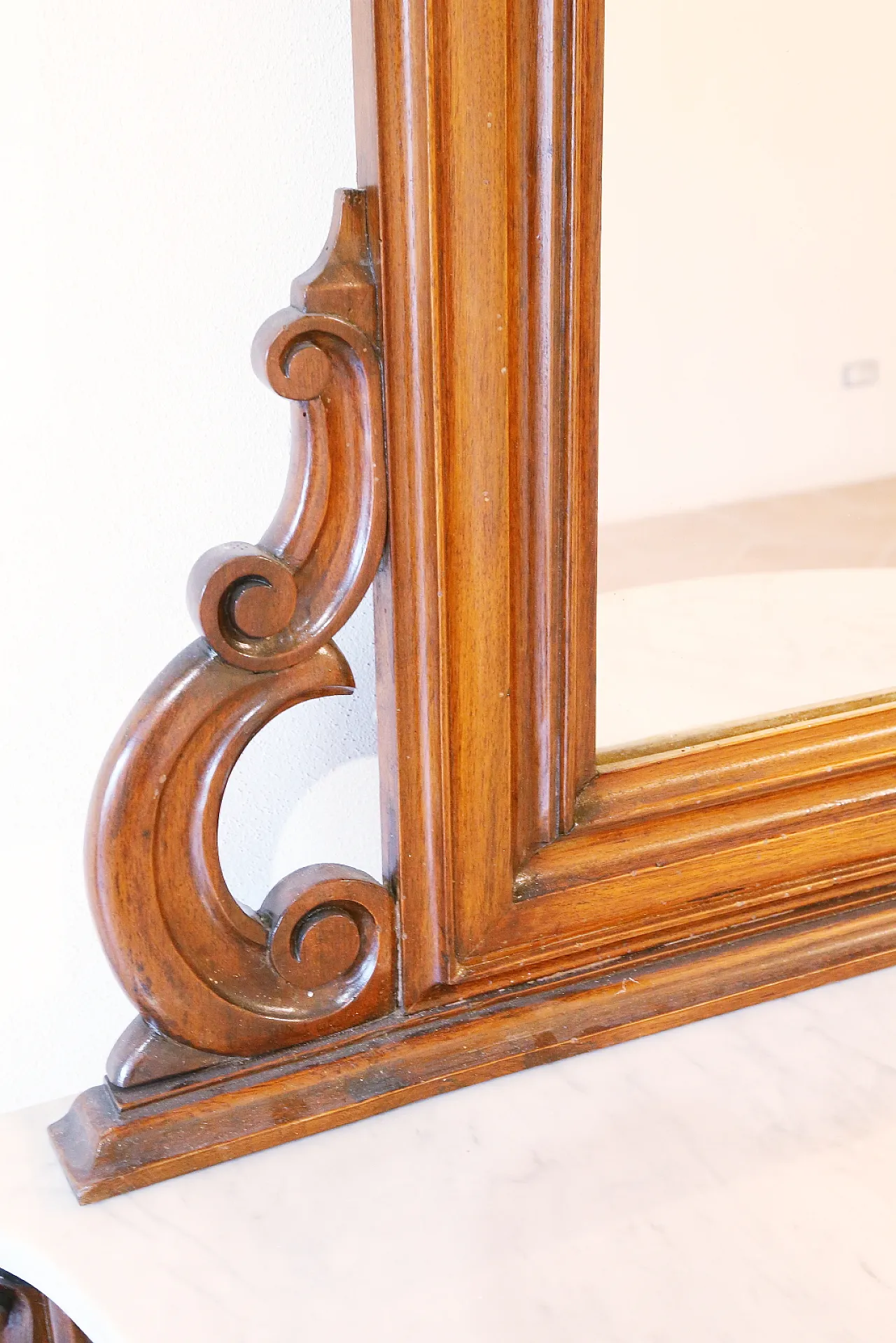 Umbertine console with mirror, walnut wood, Carrara marble, 19th c. 6