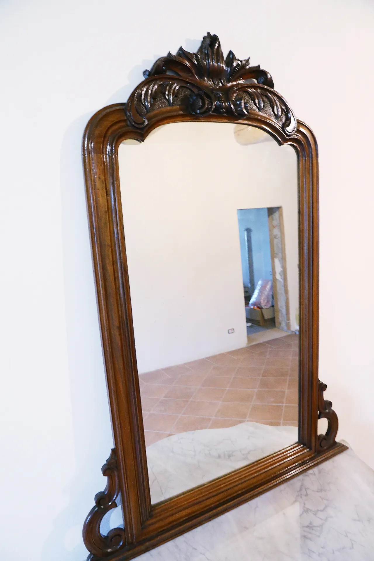 Umbertine console with mirror, walnut wood, Carrara marble, 19th c. 14
