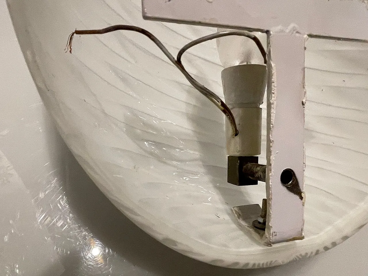 Pair of White Murano Glass Sconces by Diaz De Santillana, 1970s 6