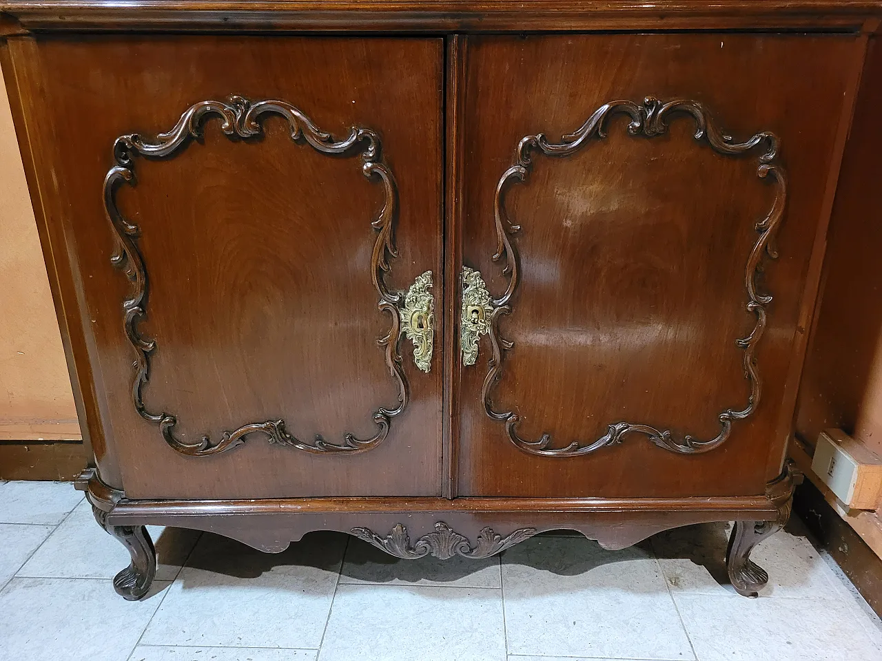Double sideboard in mahogany wood, Netherlands, 18th century 5