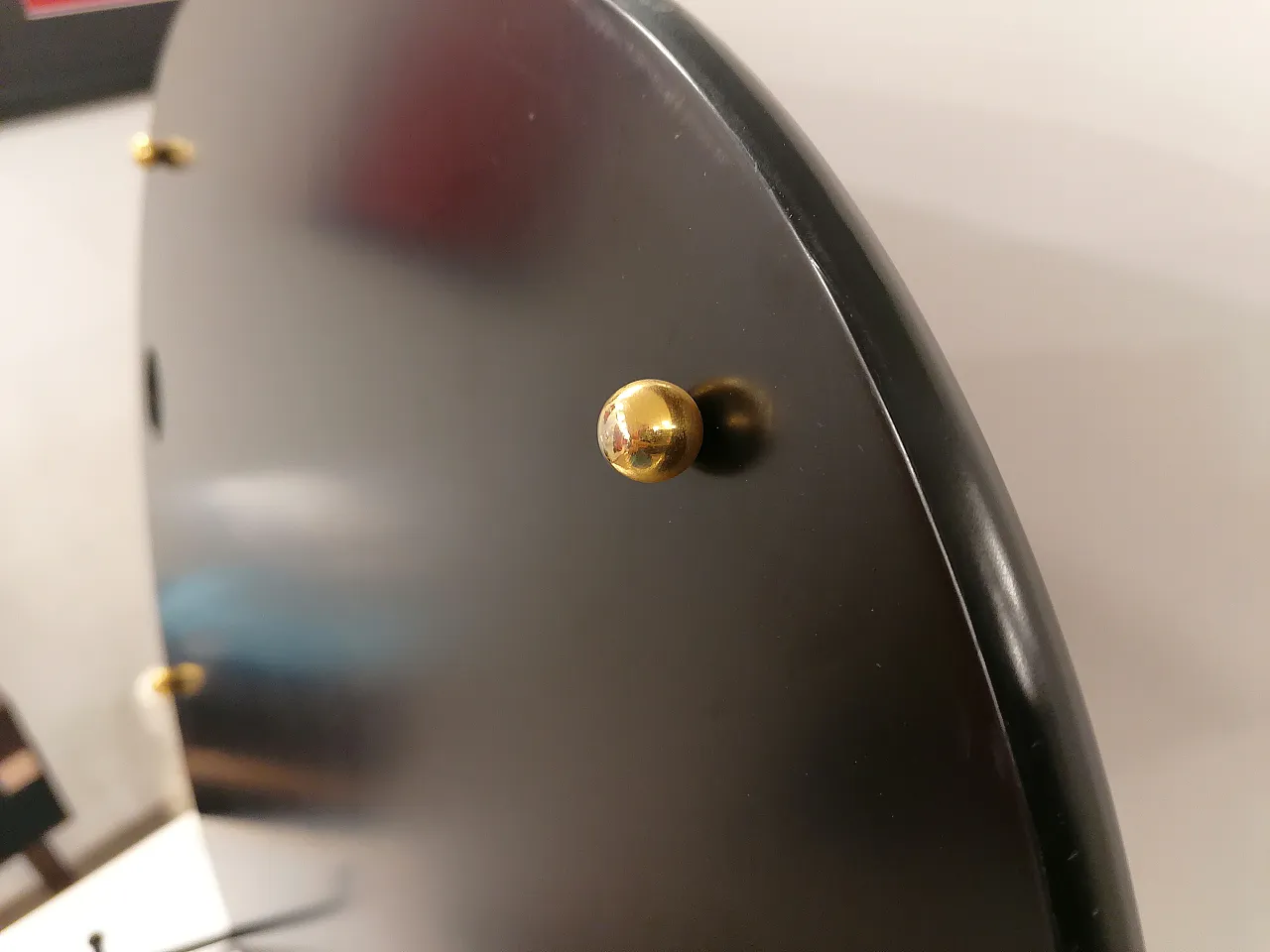 Walnut and leather tray, 1980s 8