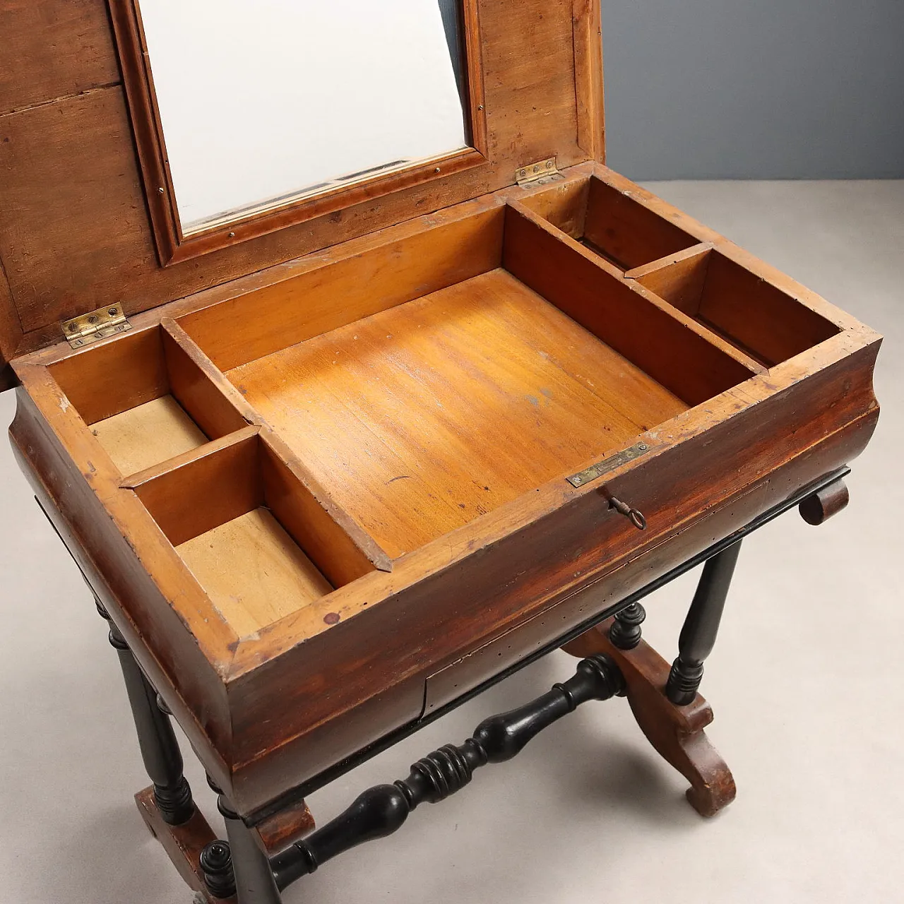 Tavolo da lavoro in pioppo tinto noce, fine '800 5