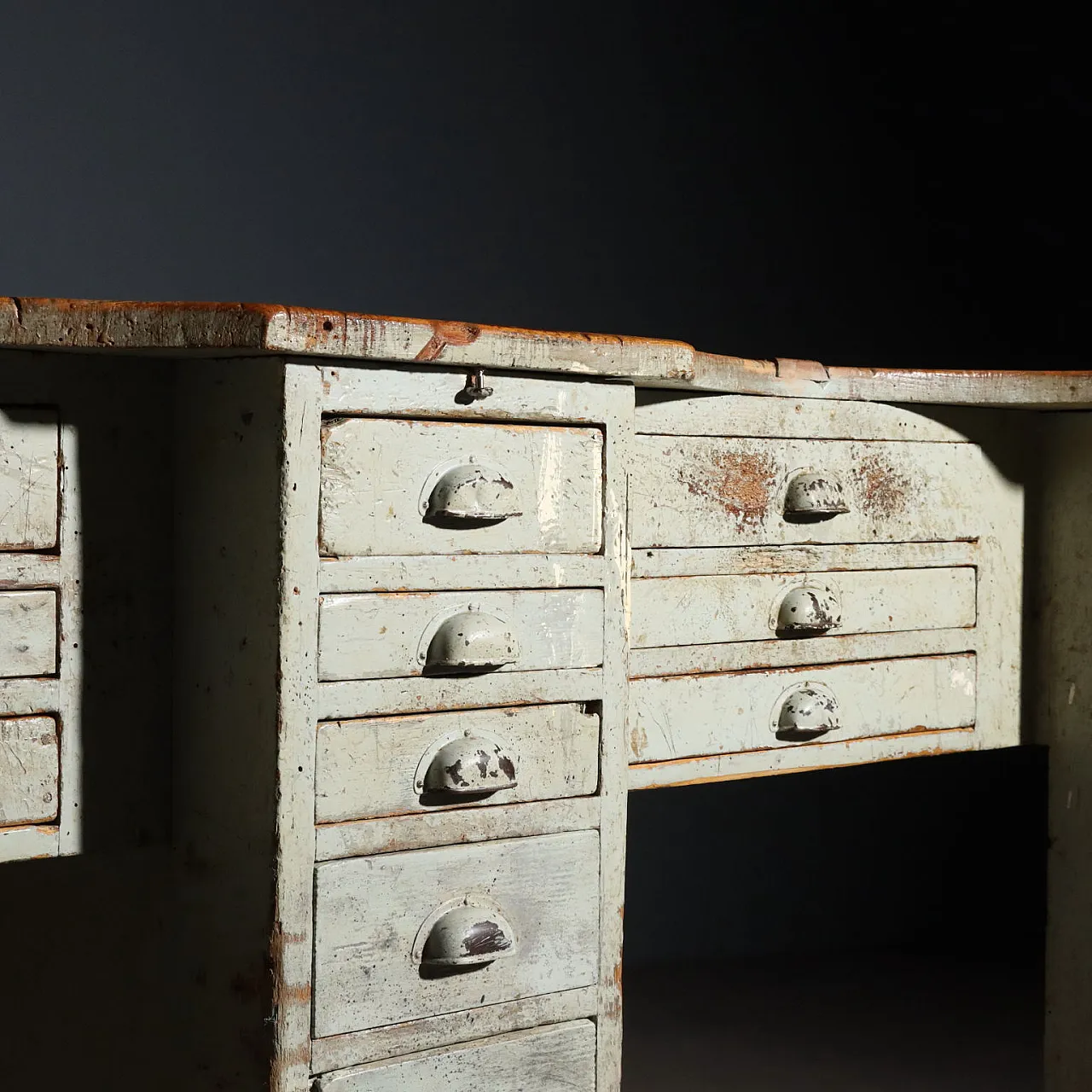 Banco da lavoro con quattro postazioni di lavoro, '900 6