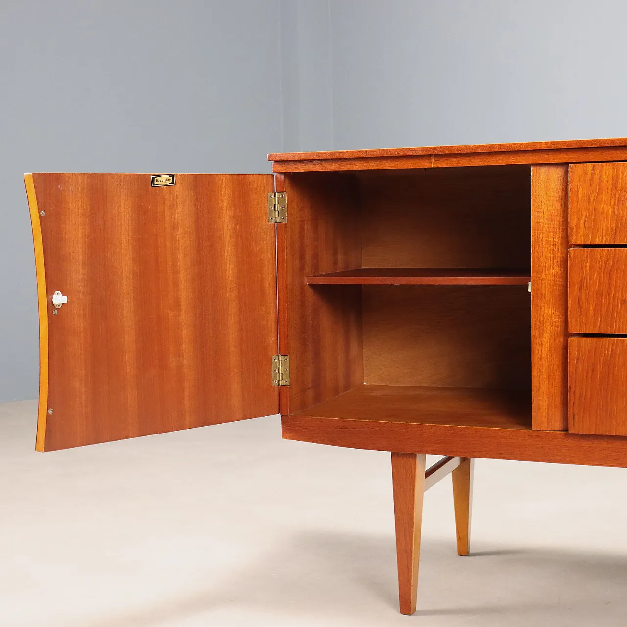 Credenza impiallacciata in teak, '900 5