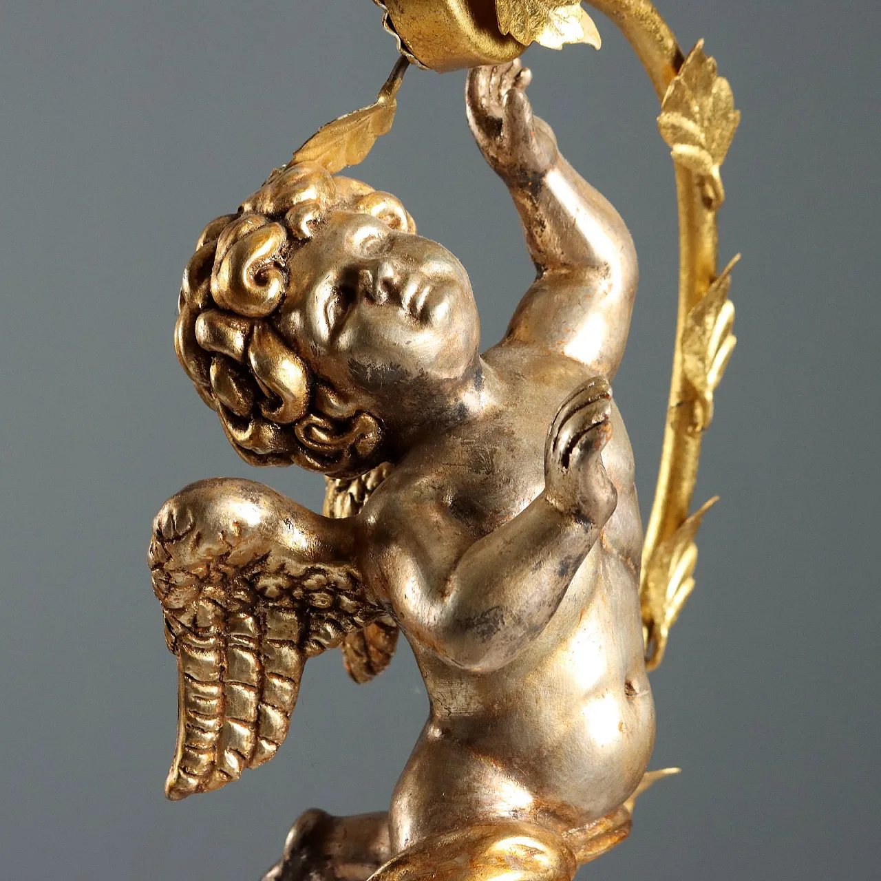 Pair of carved and gilded wooden candlesticks, 20th century 4