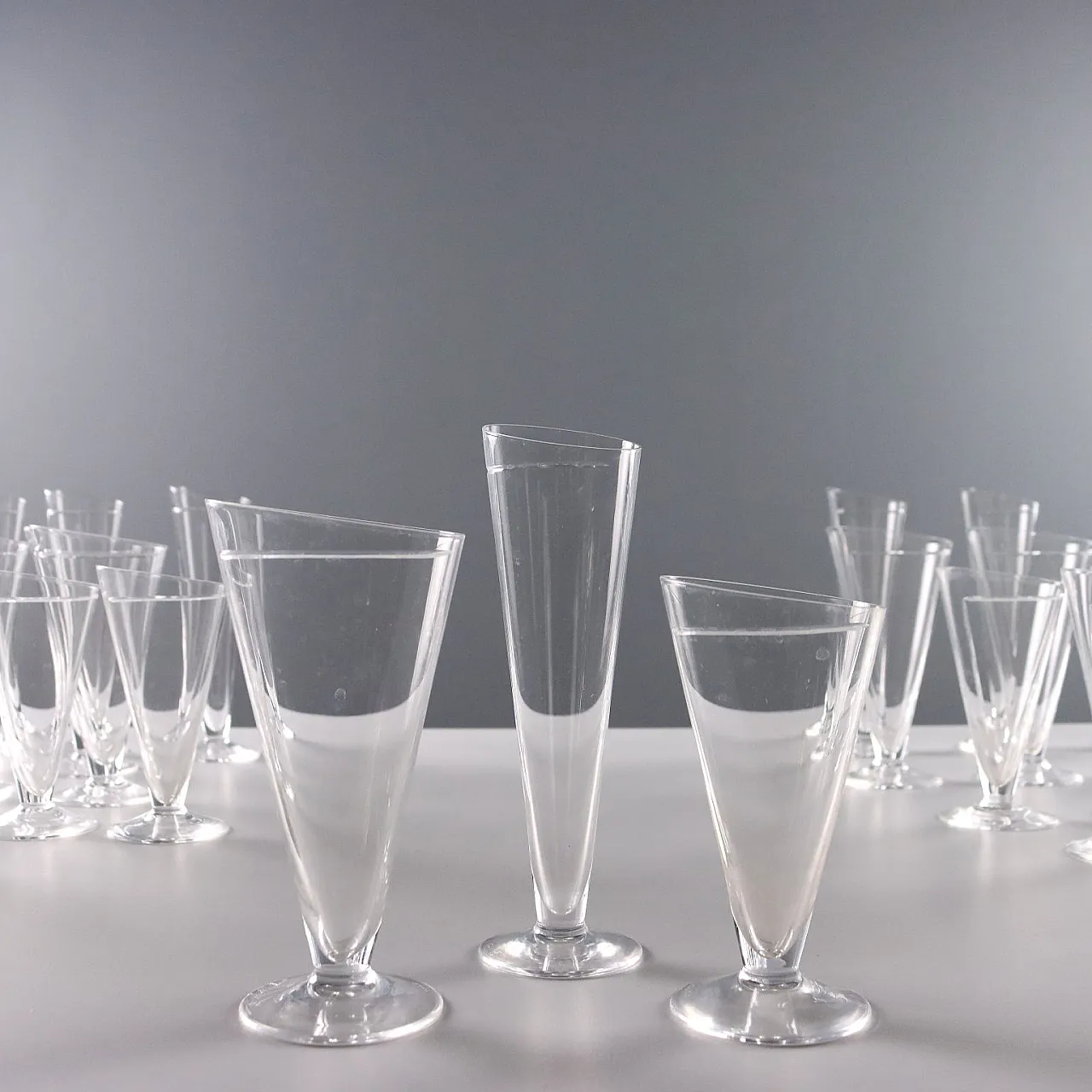 21 Bicchieri Cartoccio, '900 1