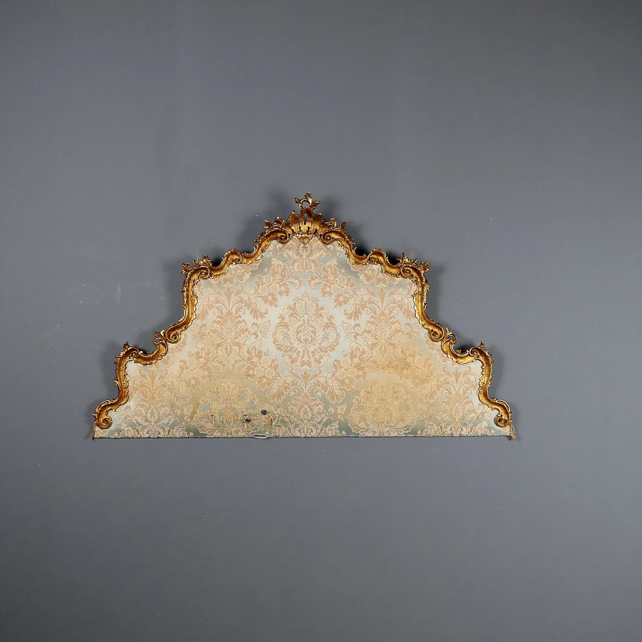Carved and gilded wooden headboard, late 19th century 1