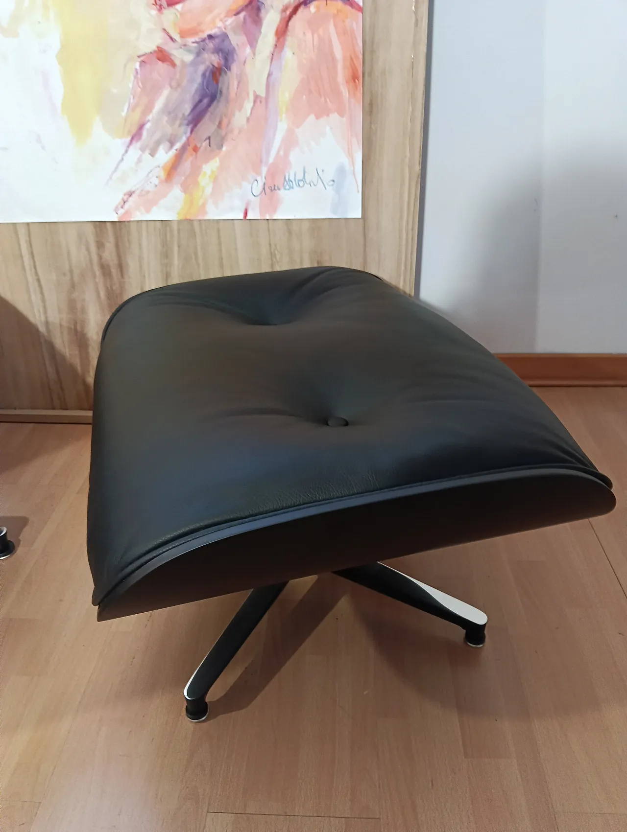 Poltrona e pouf in pelle di Charles & Ray Eames per Alivar, anni 2000 40