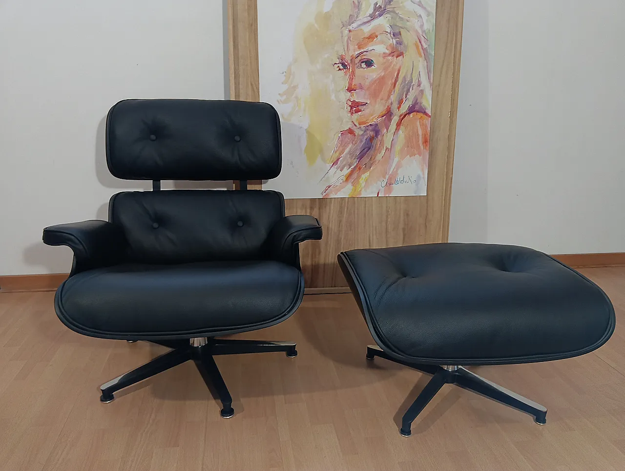 Poltrona e pouf in pelle di Charles & Ray Eames per Alivar, anni 2000 65