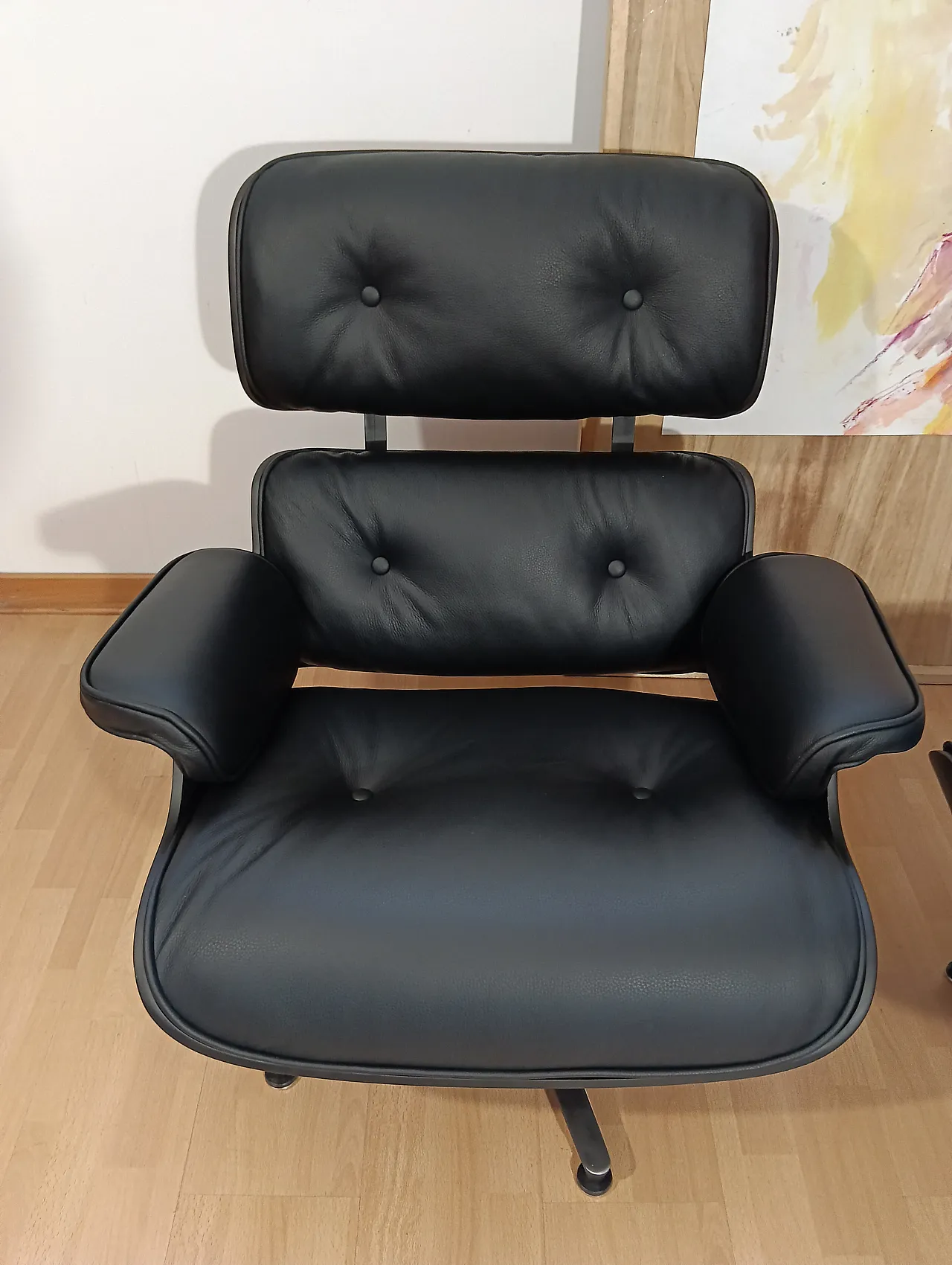 Poltrona e pouf in pelle di Charles & Ray Eames per Alivar, anni 2000 67