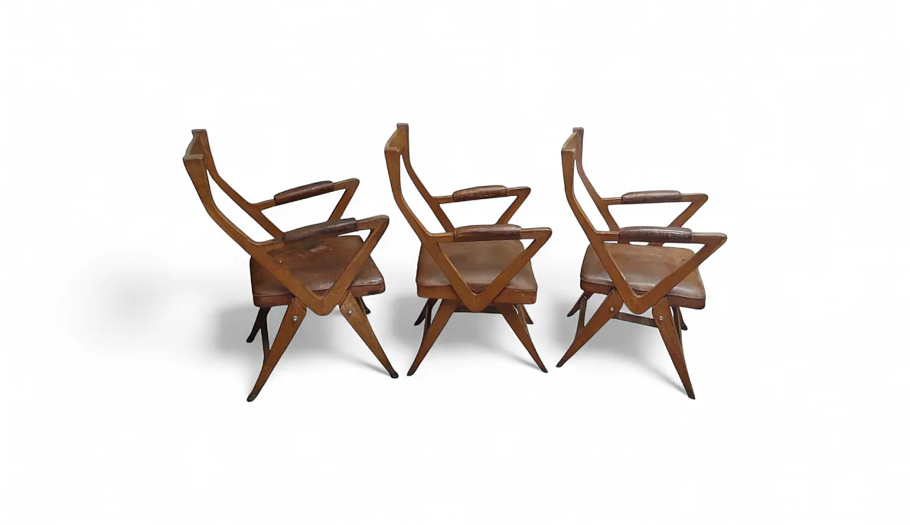 3 Poltroncine in rovere con braccioli e schienale mossi, anni '50 15