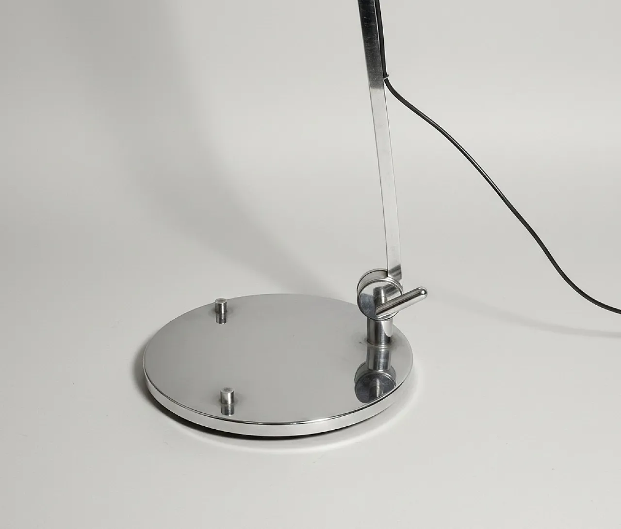 Steel chromed adjustable arc floor lamp Italian design 70s 3