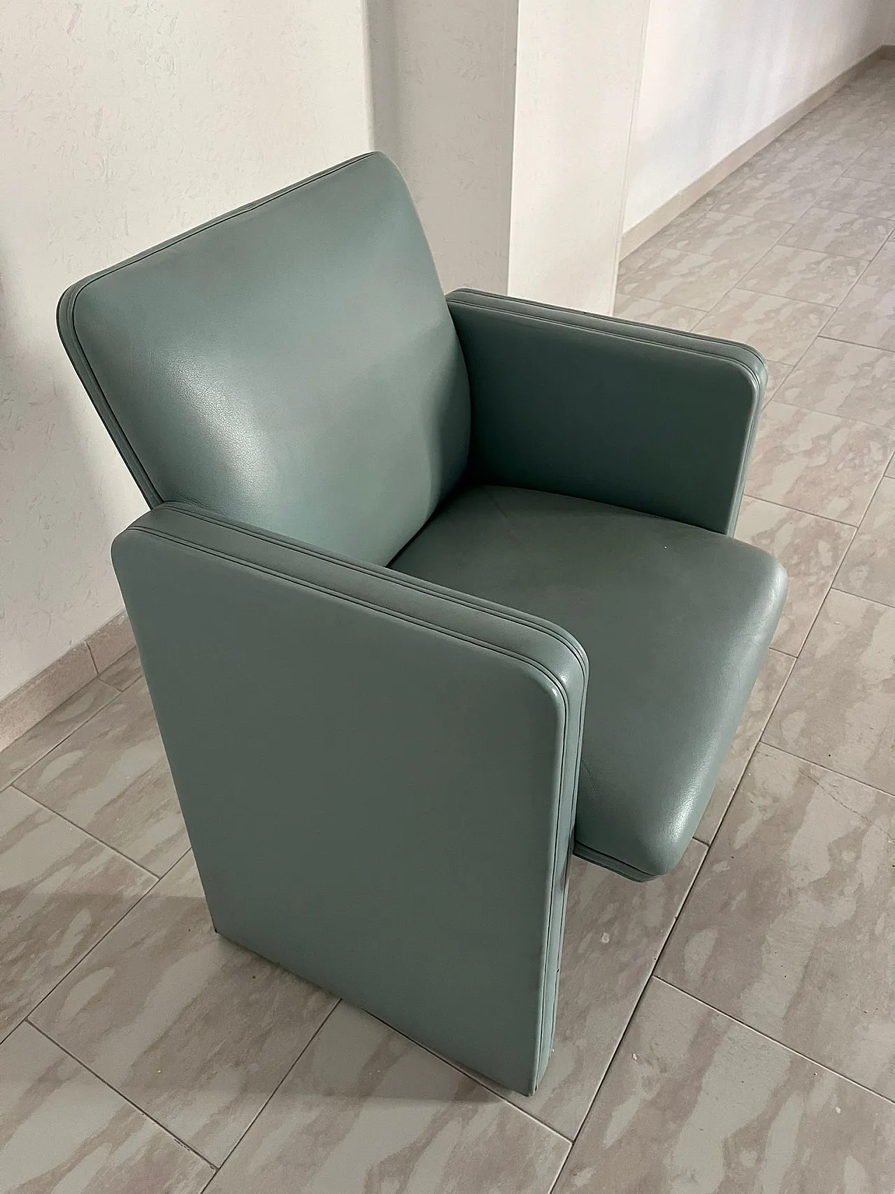 6 Executive Armchairs THF 96 by Poltrona Frau light blue leather, 90s 1