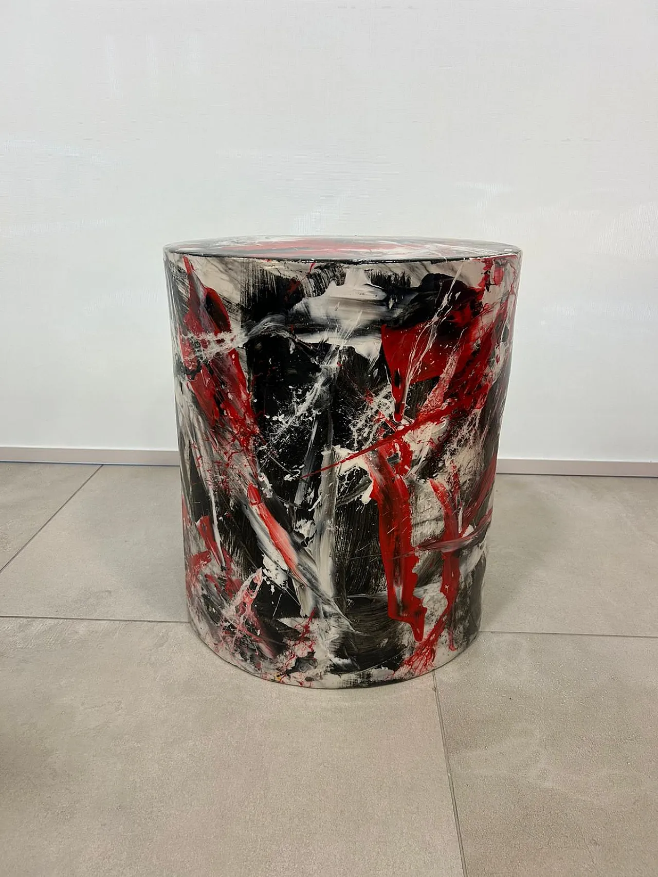 Tavolino dell'artista Silvio Formichetti, anni 2000 6